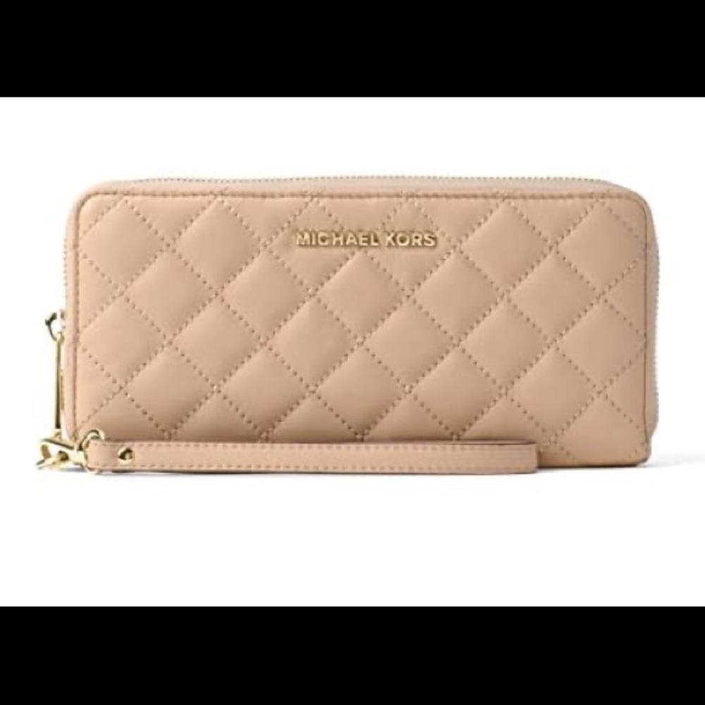 MICHAEL KORS QUILTED BISQUE WALLET